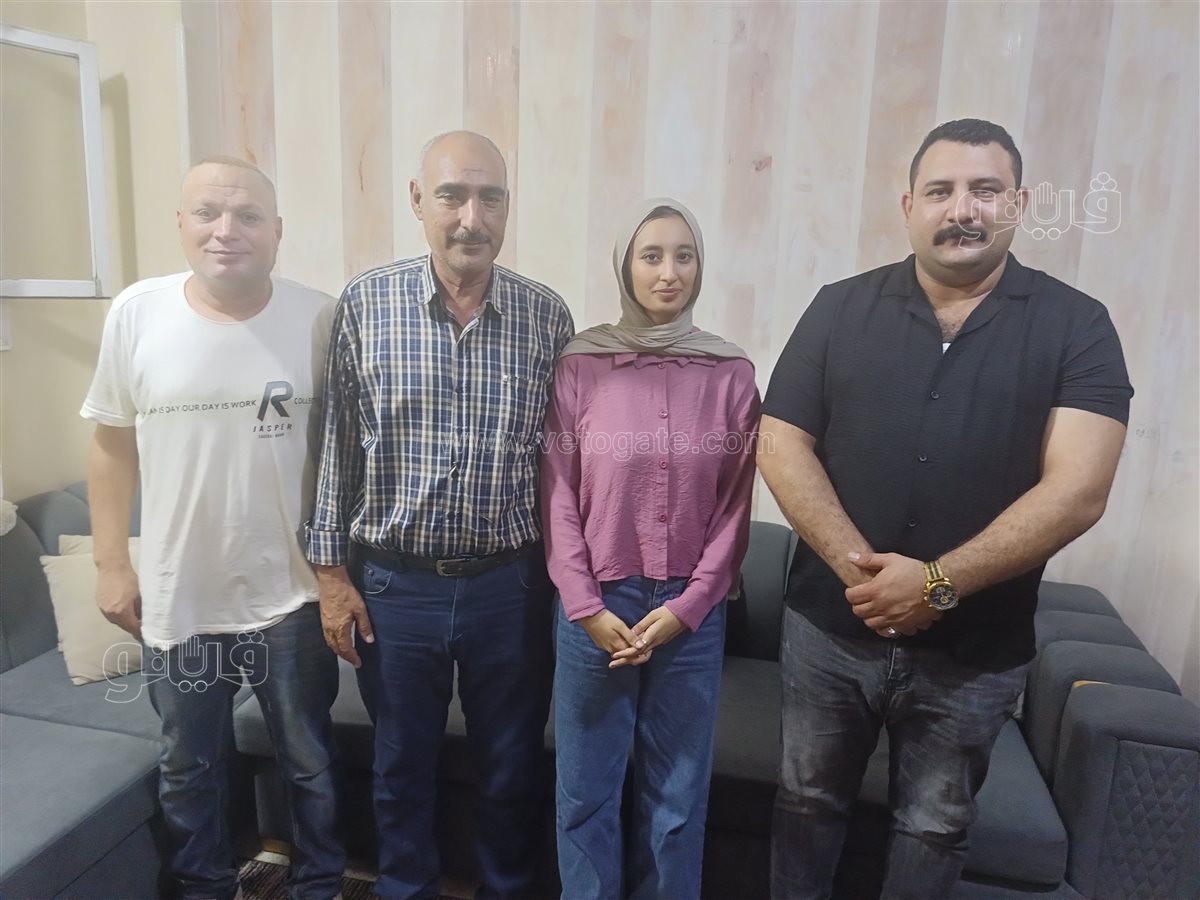 محرر فيتو مع أسرة التاسعة علي الجمهورية،فيتو