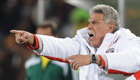 المدرب السابق حسن شحاتة، فيتو