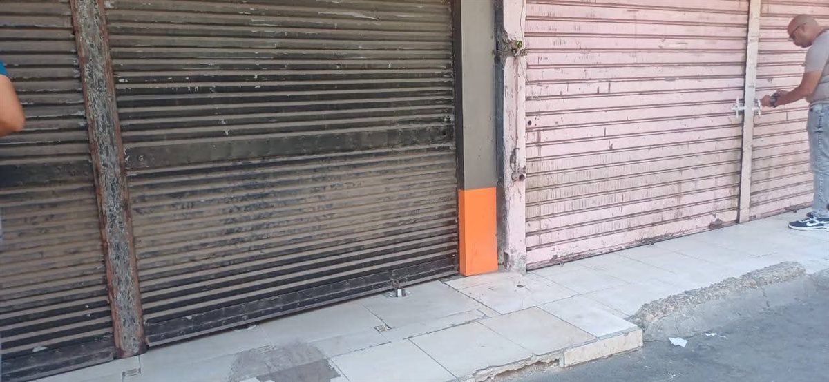 جانب من الحملة، فيتو