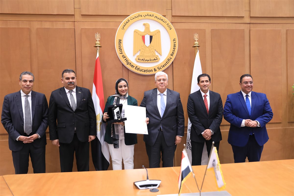 تكريم الفائزين بجوائز معا للأفكار غير السوية 