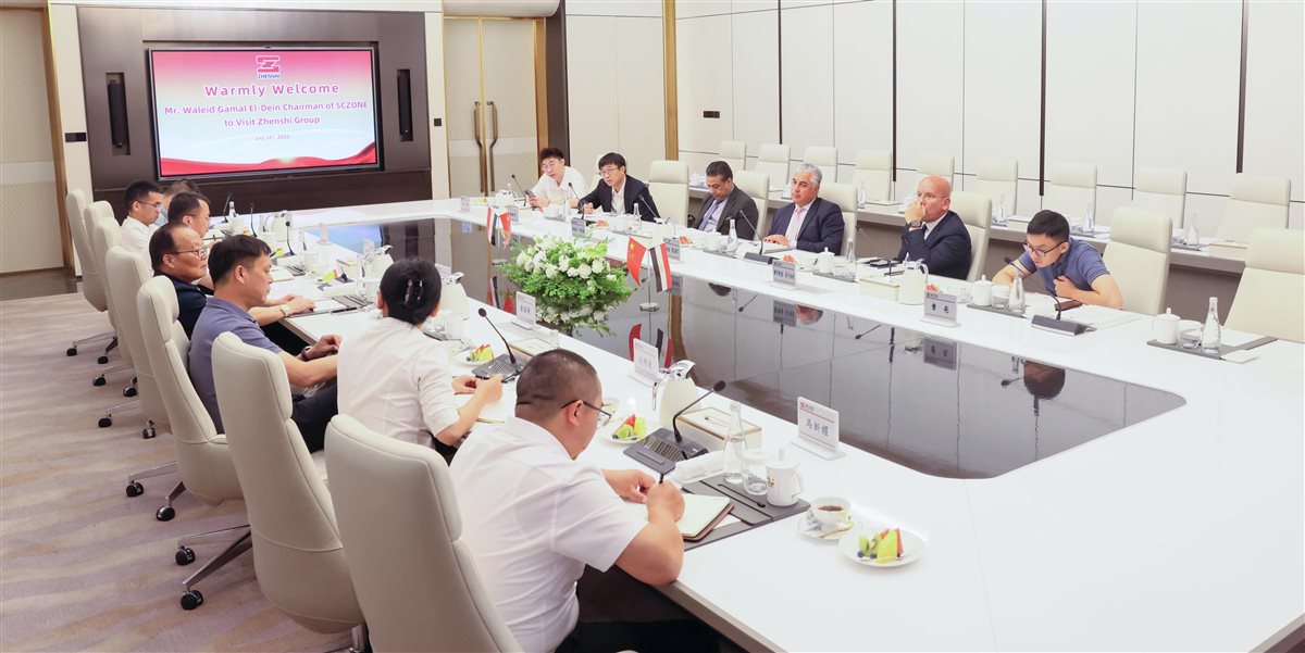 جاني من فعاليات الندوة، فيتو