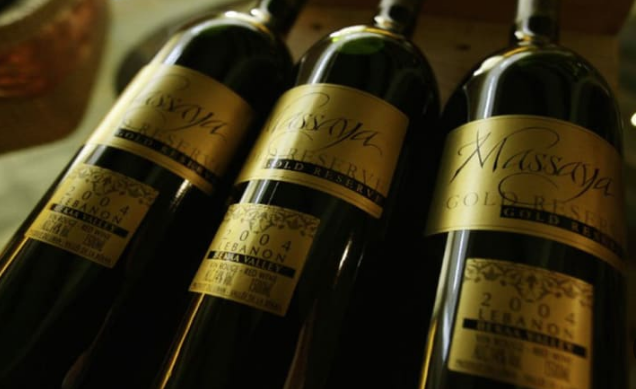 سياسي لبناني يطالب بتطوير صناعة الخمور في لبنان، فيتو