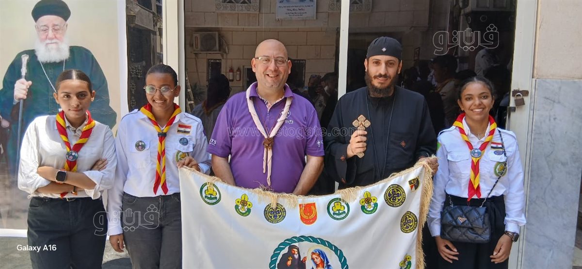 القائد الكشفي هاني أبو الدهب خلال قداس الجنازه، فيتو 