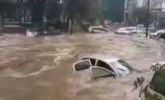 فيضانات عارمة في أديس أبابا، فيتو