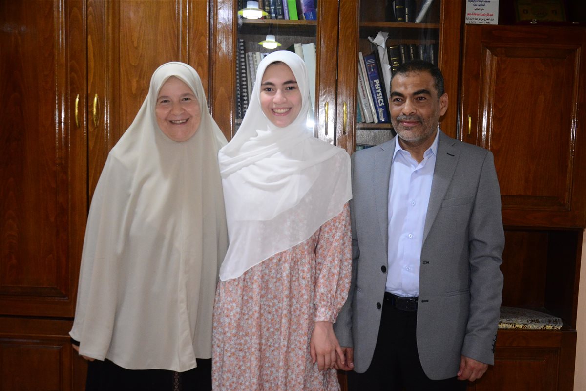 دارين الخامسة علي الجمهورية في الثانوية الأزهرية