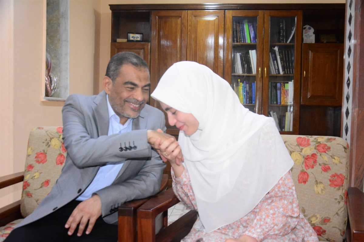 دارين الخامسة علي الجمهورية في الثانوية الأزهرية