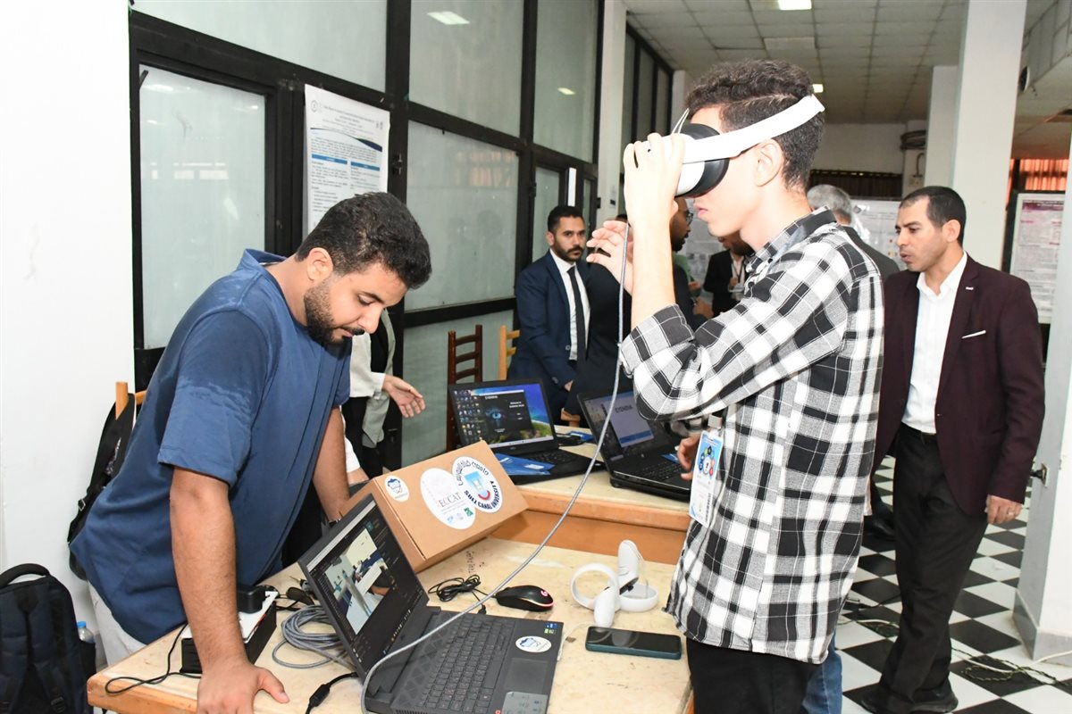 جانب من فعاليات المعرض، فيتو