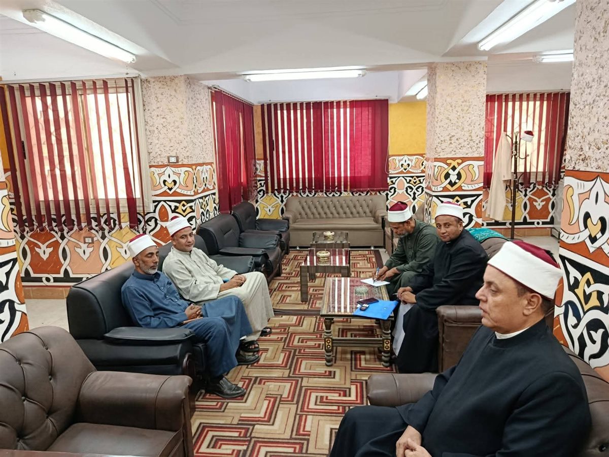 جانب من الاجتماع، فيتو