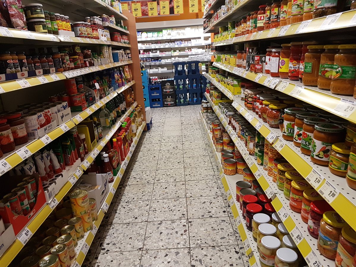 <strong>تخفيضات على أسعار السلع الغذائية ضمن الأوكازيون الصيفي 2025</strong>