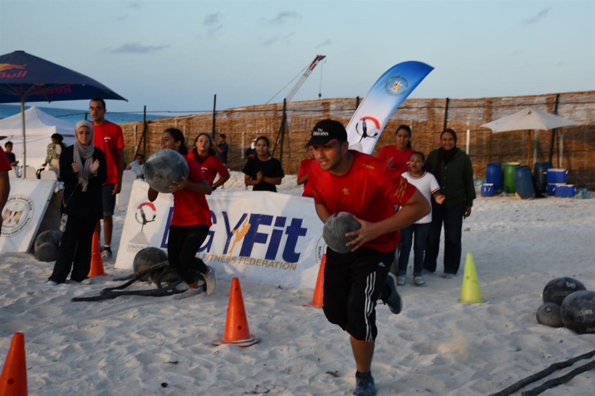 أشرف صبحي يشهد بطولة