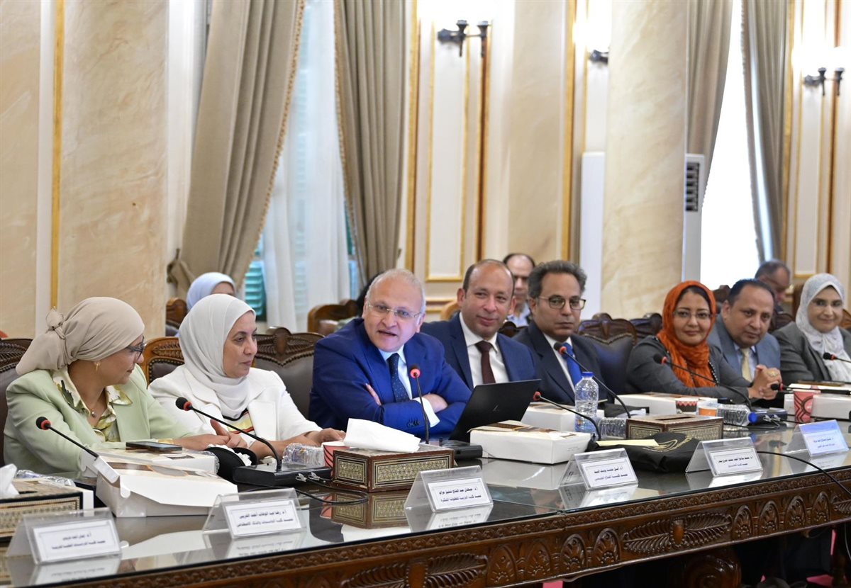 اجتماع مجلس جامعة القاهرة