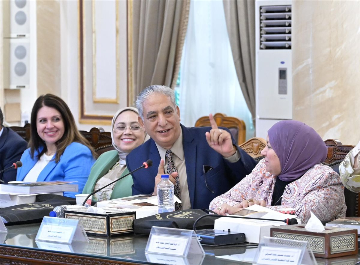 اجتماع مجلس جامعة القاهرة