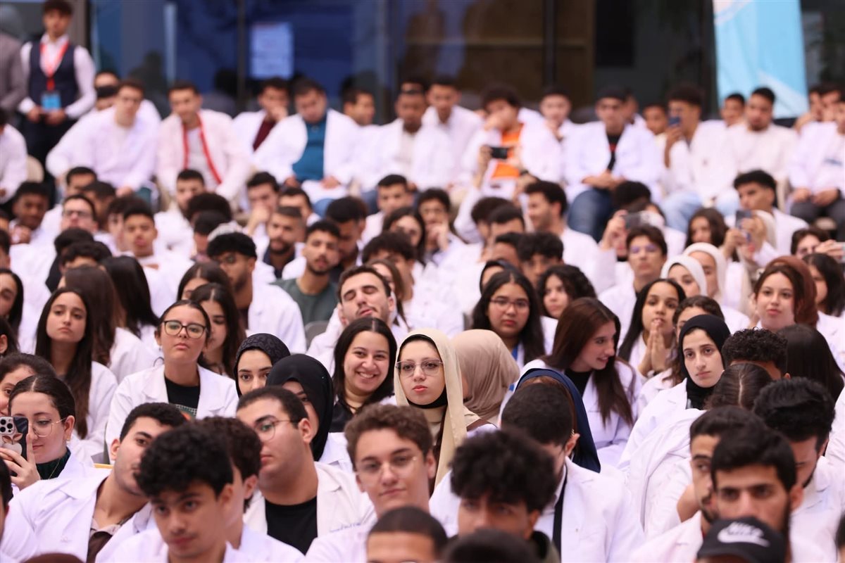 كلية الطب بالأكاديمية العربية