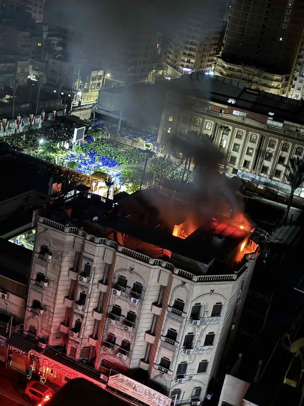 السيطرة على حريق أعلى أحد مباني نادي بلدية المحلة