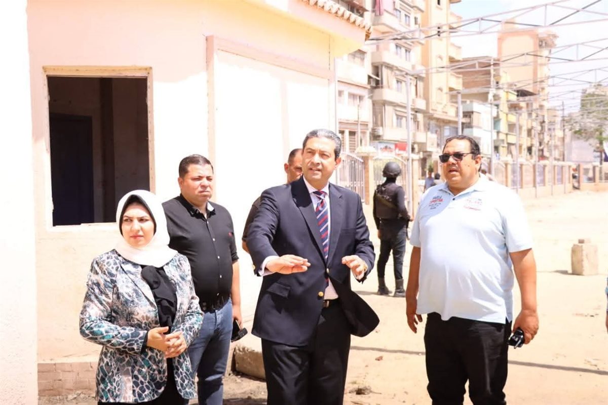 محافظ دمياط يتابع الموقف التنفيذي لأعمال إنشاء السوق الحضاري للباعة الجائلين بمدينة فارسكور
