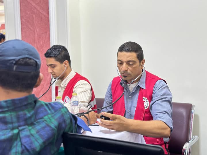 الهلال الأحمر، فيتو