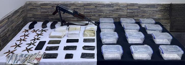 مصرع عنصر إجرامي شديد الخطورة في تبادل لإطلاق النار مع الشرطة بأسيوط