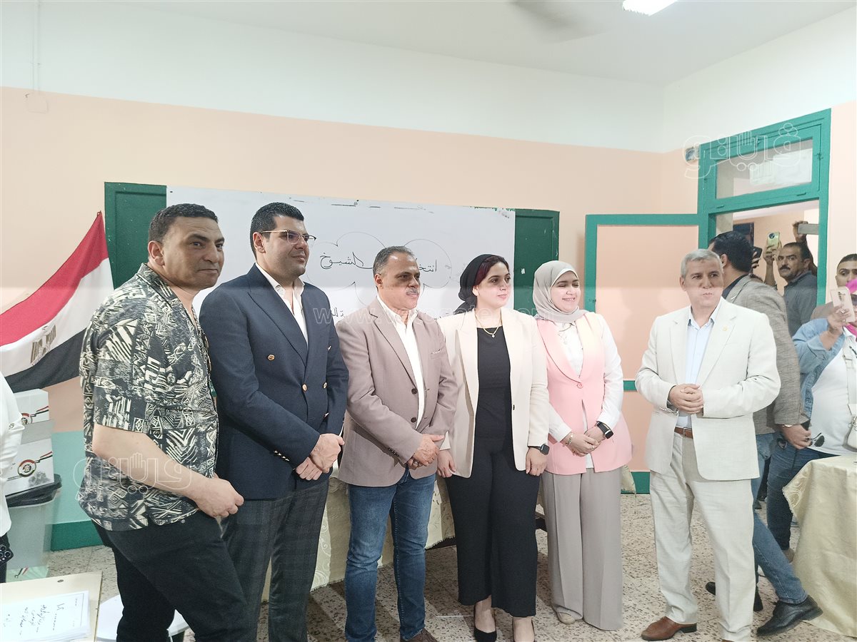 من قلب لجان الشيوخ بالزقازيق.. الأشموني يشارك الناخبين فرحتهم بالتصويت،فيتو