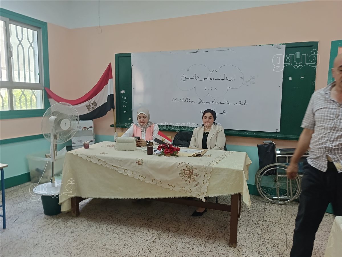 من قلب لجان الشيوخ بالزقازيق.. الأشموني يشارك الناخبين فرحتهم بالتصويت،فيتو
