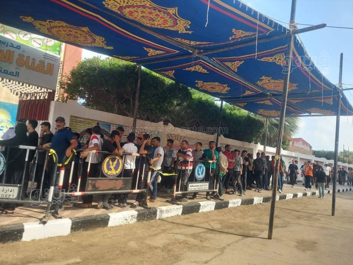 امام مقرات اللجان الانتخابية ببورسعيد، فيتو