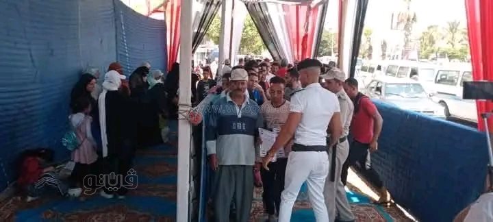 الشرطة النسائية تقدم يد العون لكبار السن في انتخابات الشيوخ بالشرقية،فيتو