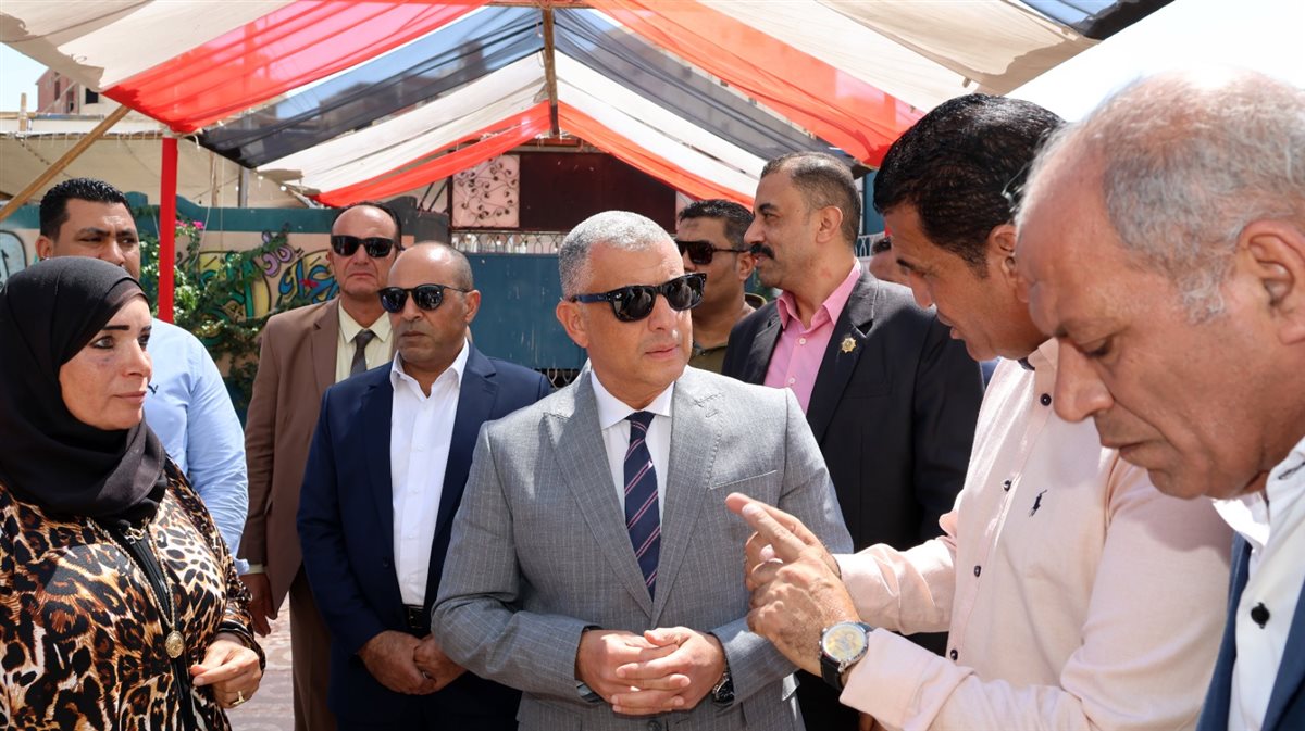 جانب من متابعة محافظ الإسماعيلية للجان، فيتو