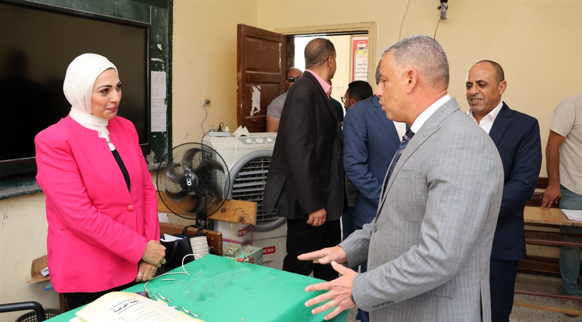 جانب من متابعة محافظ الإسماعيلية للجان، فيتو