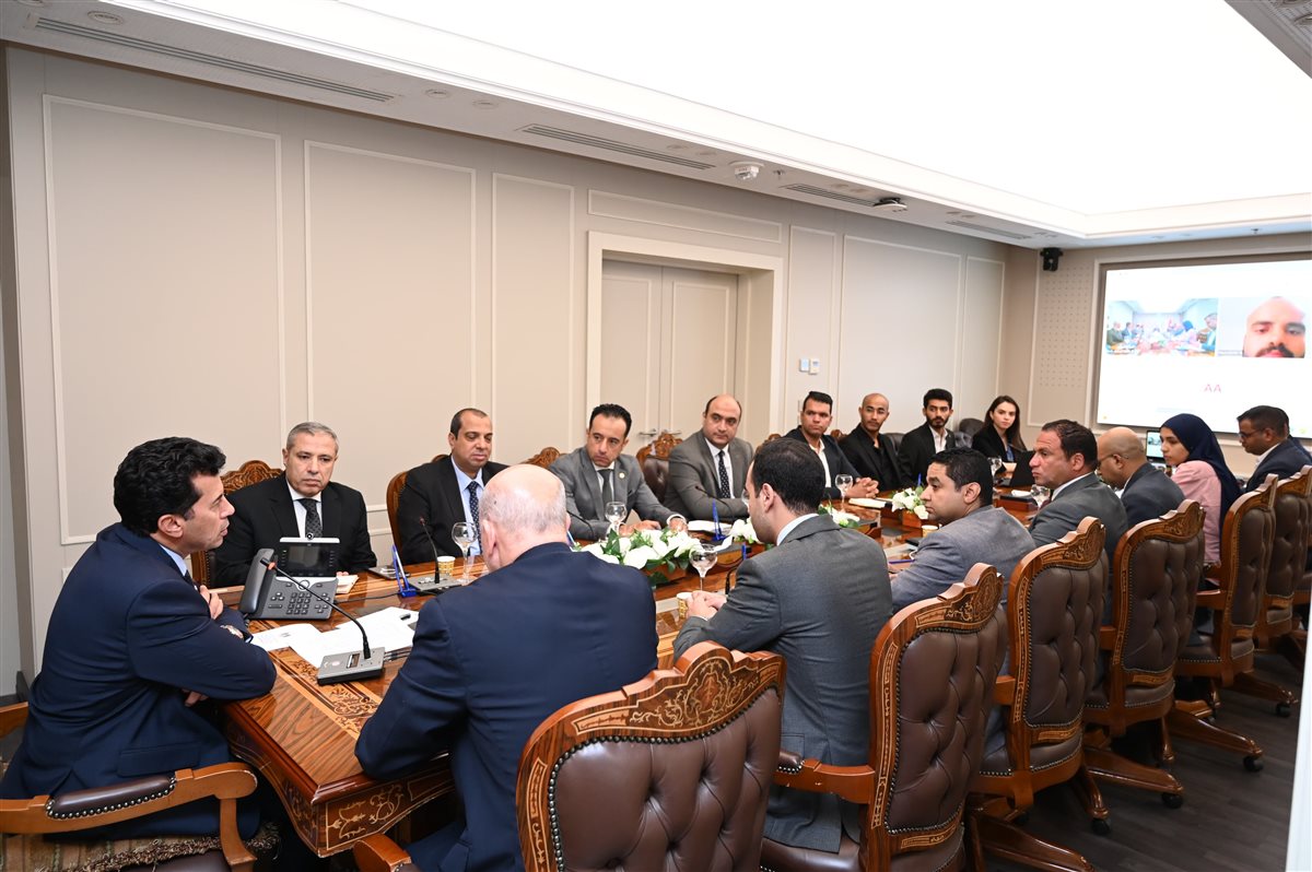 أشرف صبحي يلتقي الممنضمين حديثا لاتحاد الكيانات الشبابية