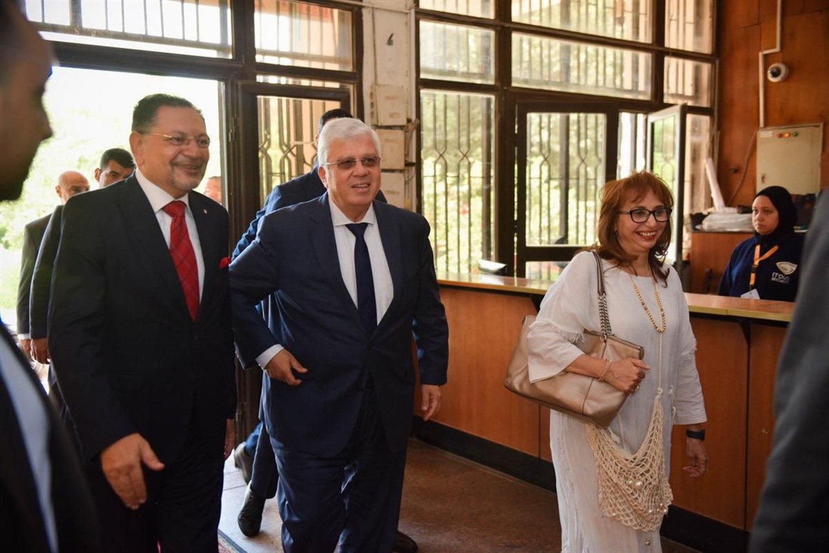 وزير التعليم العالي في كلية التخطيط العمراني 