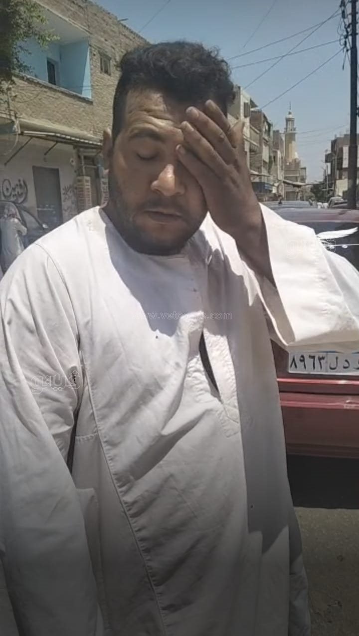 احد أهالي ضحايا الصحراوي الشرقي أمام المستشفى 