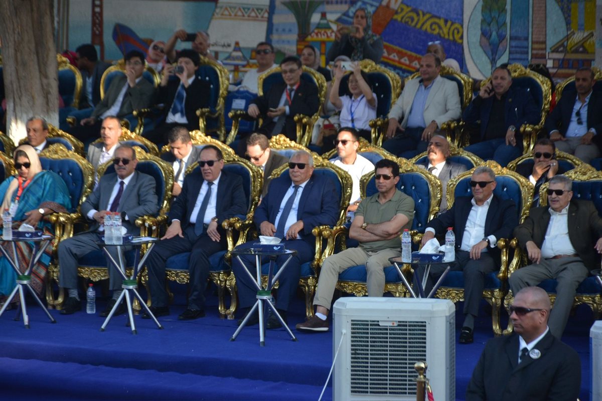 جانب من حفل الافتتاح، فيتو 