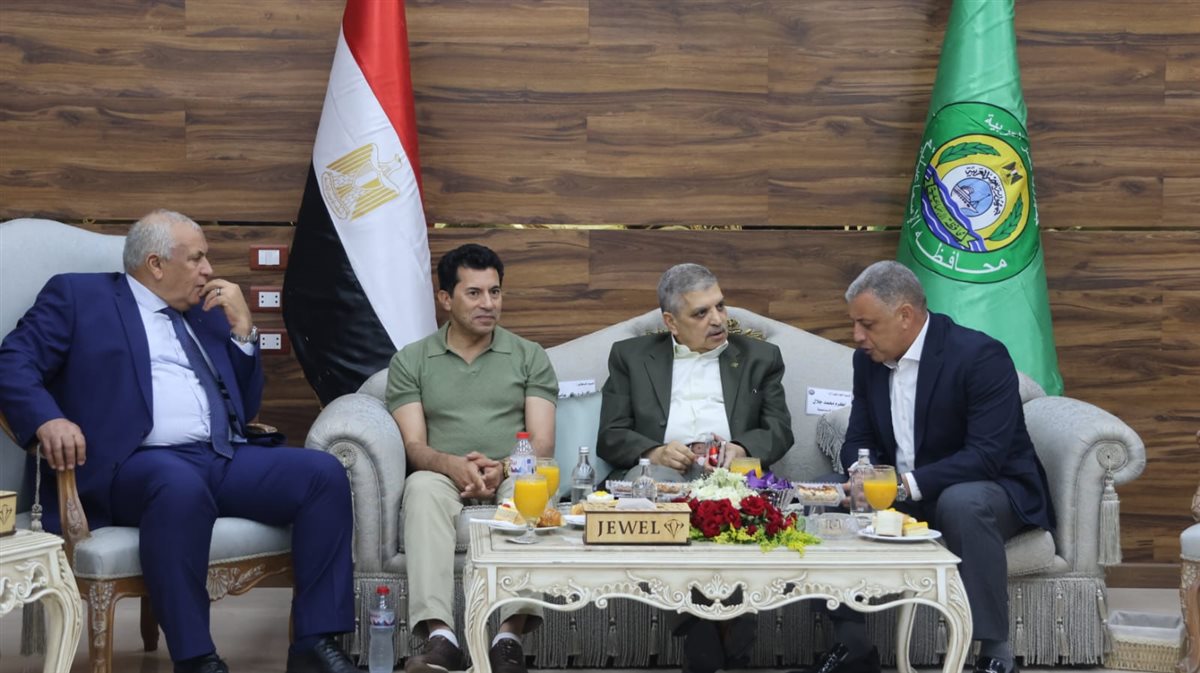 جانب من مراسم الاستقبال، فيتو