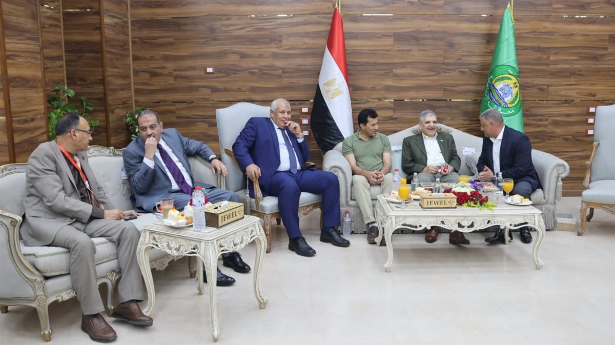 جانب من مراسم الاستقبال، فيتو