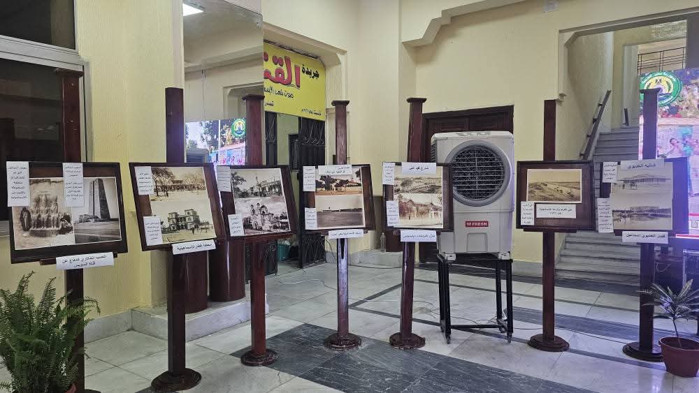 جانب من مقتنيات المعرض، فيتو