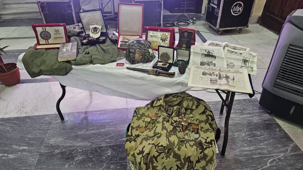 جانب من مقتنيات المعرض، فيتو