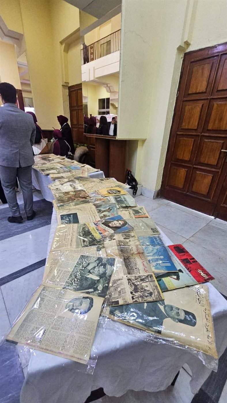 جانب من مقتنيات المعرض، فيتو