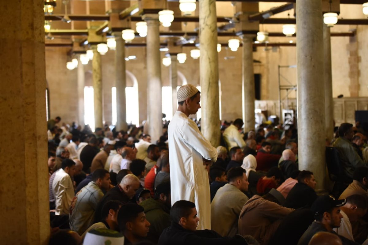 حكم صلاة الجمعة