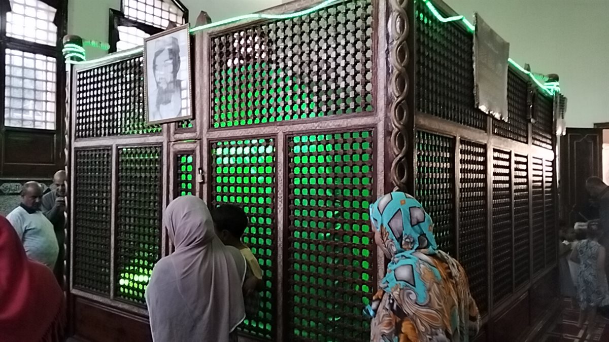 مقام أبو النور الجعفرى بالإسماعيلية، فيتو