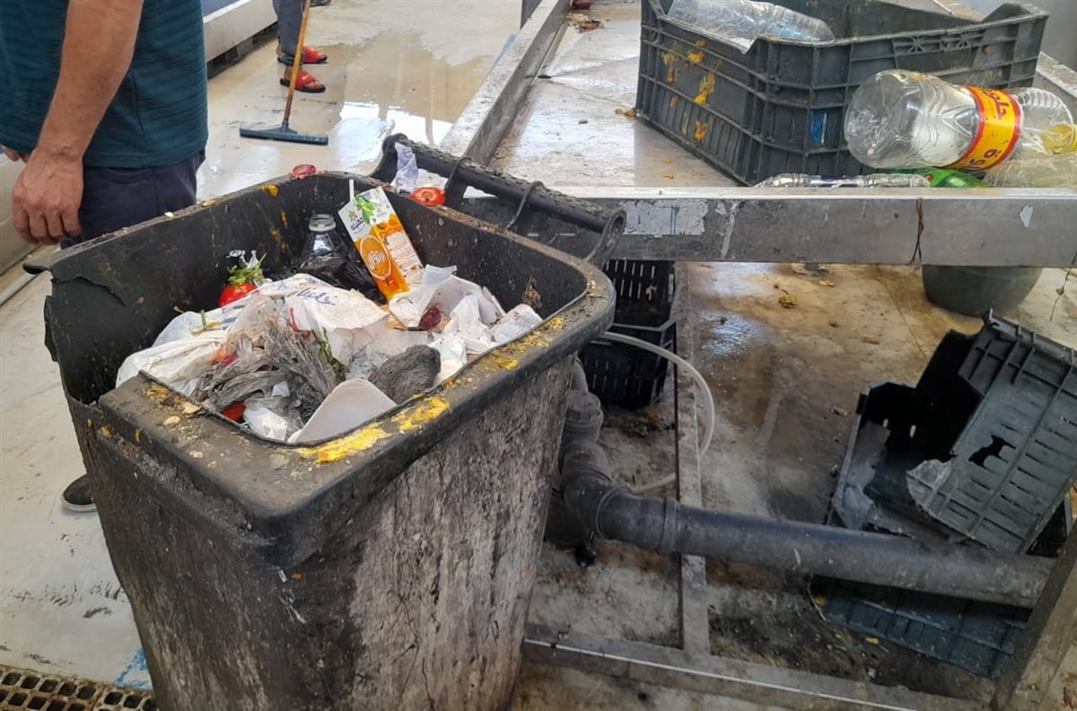 جانب من الحملة، فيتو