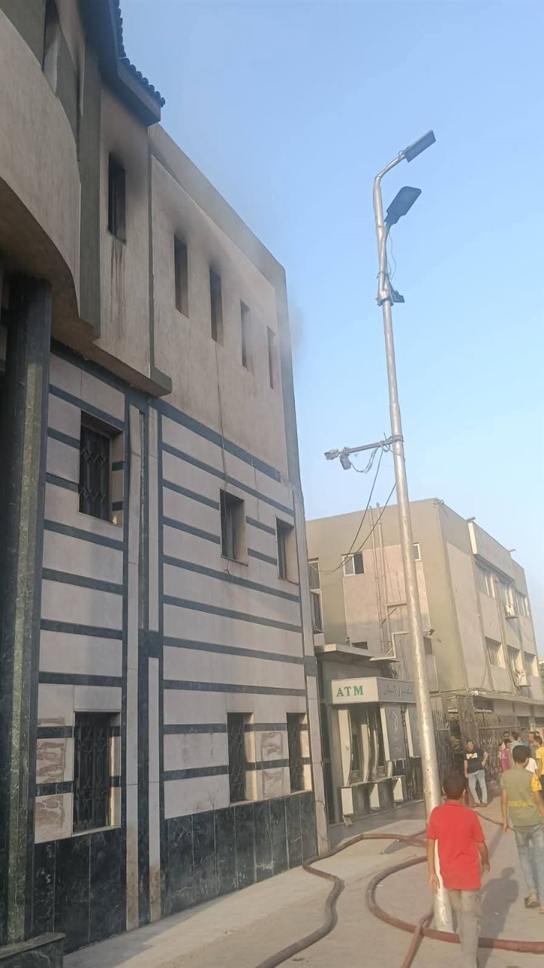 السيطرة على حريق بالإدارة الهندسية بشبرا الخيمة،فيتو