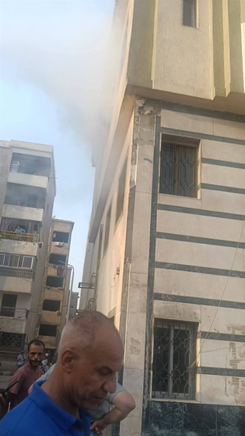 السيطرة على حريق بالإدارة الهندسية بشبرا الخيمة،فيتو