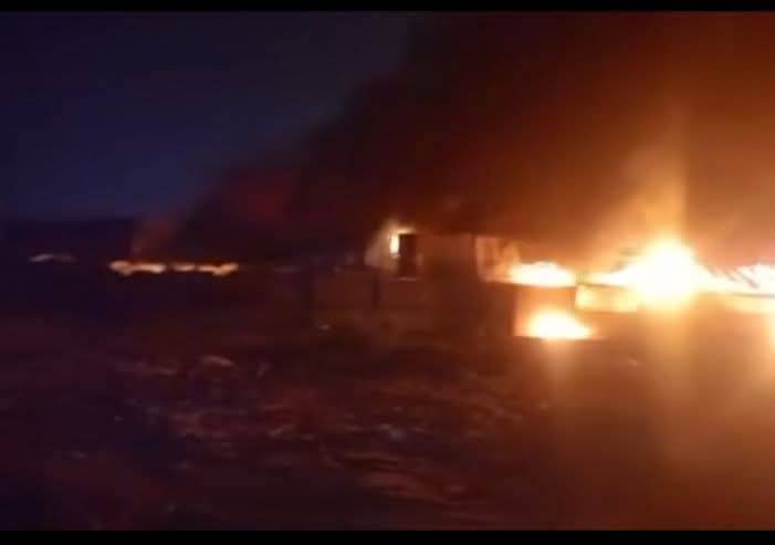 حريق مصنع للأحذية في مؤسسة الزكاة بالمرج