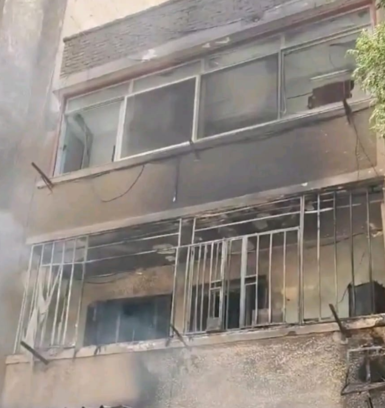 حريق محل هواتف محمول بعزبة النخل