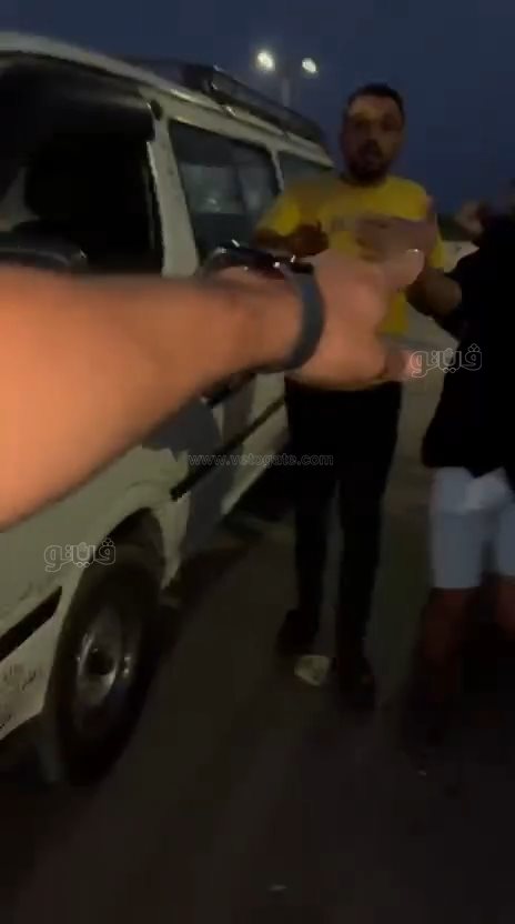 مطاردة نصف نقل تنتهي بمحاولة خطف فتاة وضرب شقيقها…والأمن يفحص مقطع الفيديو،فيتو