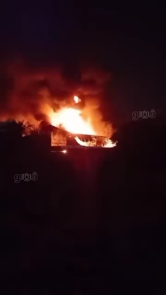 ألسنة اللهب تلتهم مصنع كيماويات بأبو سمران.. وبلبيس تنجو من كارثة دون خسائر بشرية،فيتو
