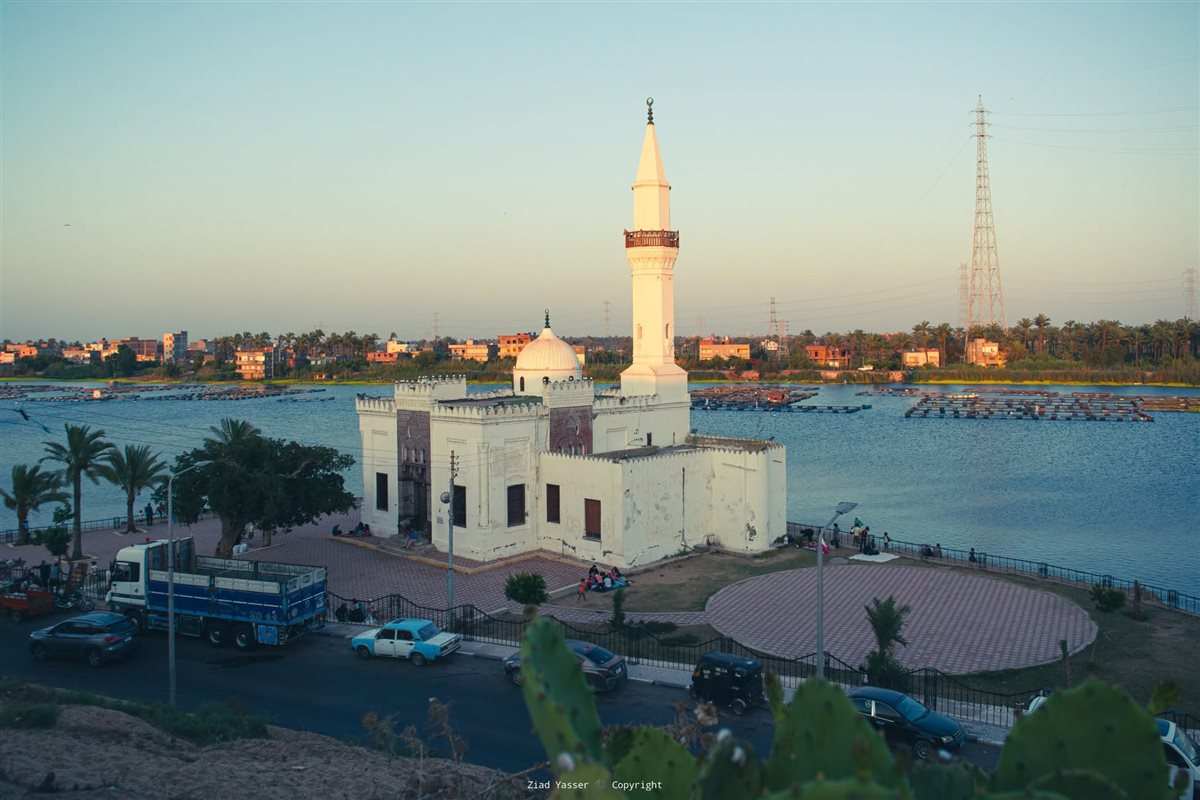 مسجد ابومندور في رشيد بكاميرا زياد ياسر، فيتو