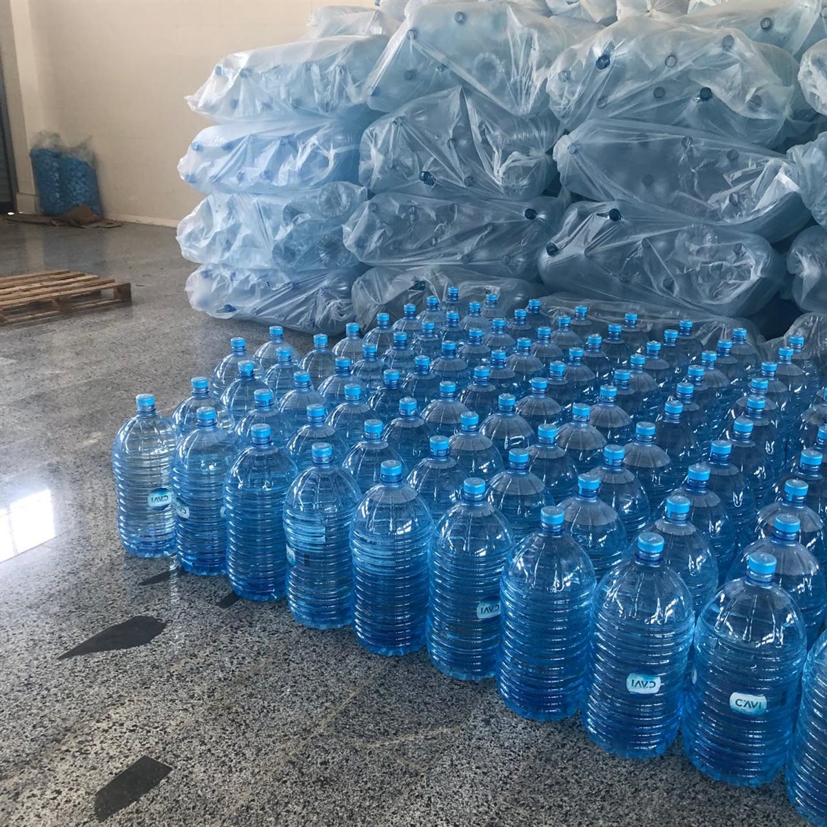 ضبط مصنع مياه غير مرخص ببنها القليوبية،،فيتو