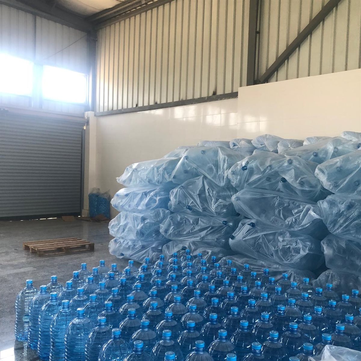 ضبط مصنع مياه غير مرخص ببنها القليوبية،،فيتو