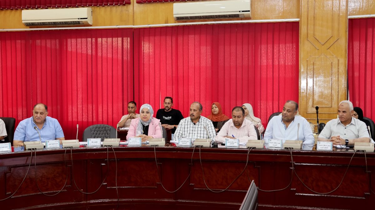 جانب من الاجتماع، فيتو