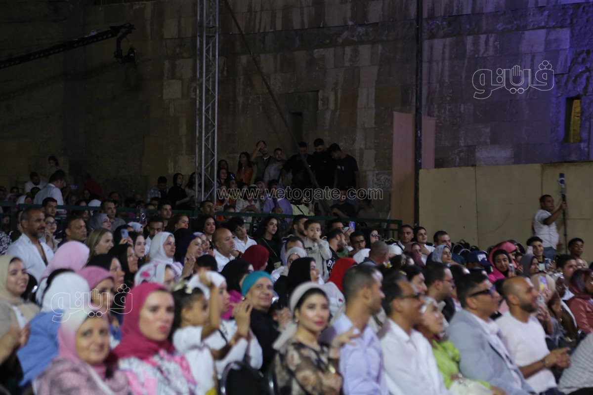 خالد سليم يتألق على مسرح محكي القلعة بعد غياب 7 سنوات (19)